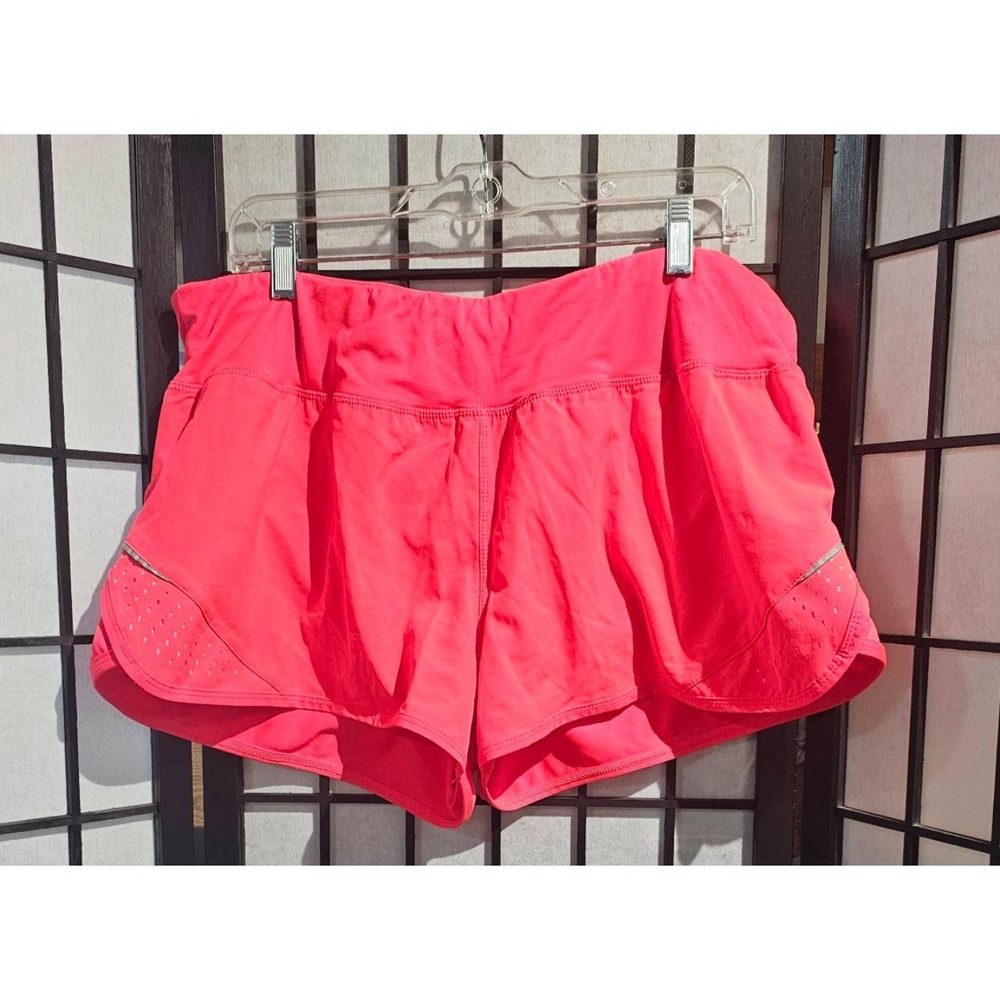 CHAMPION Women’s XL Coral Athletic Shorts with Mesh Detail and Built-In Liner - Picture 2 of 10